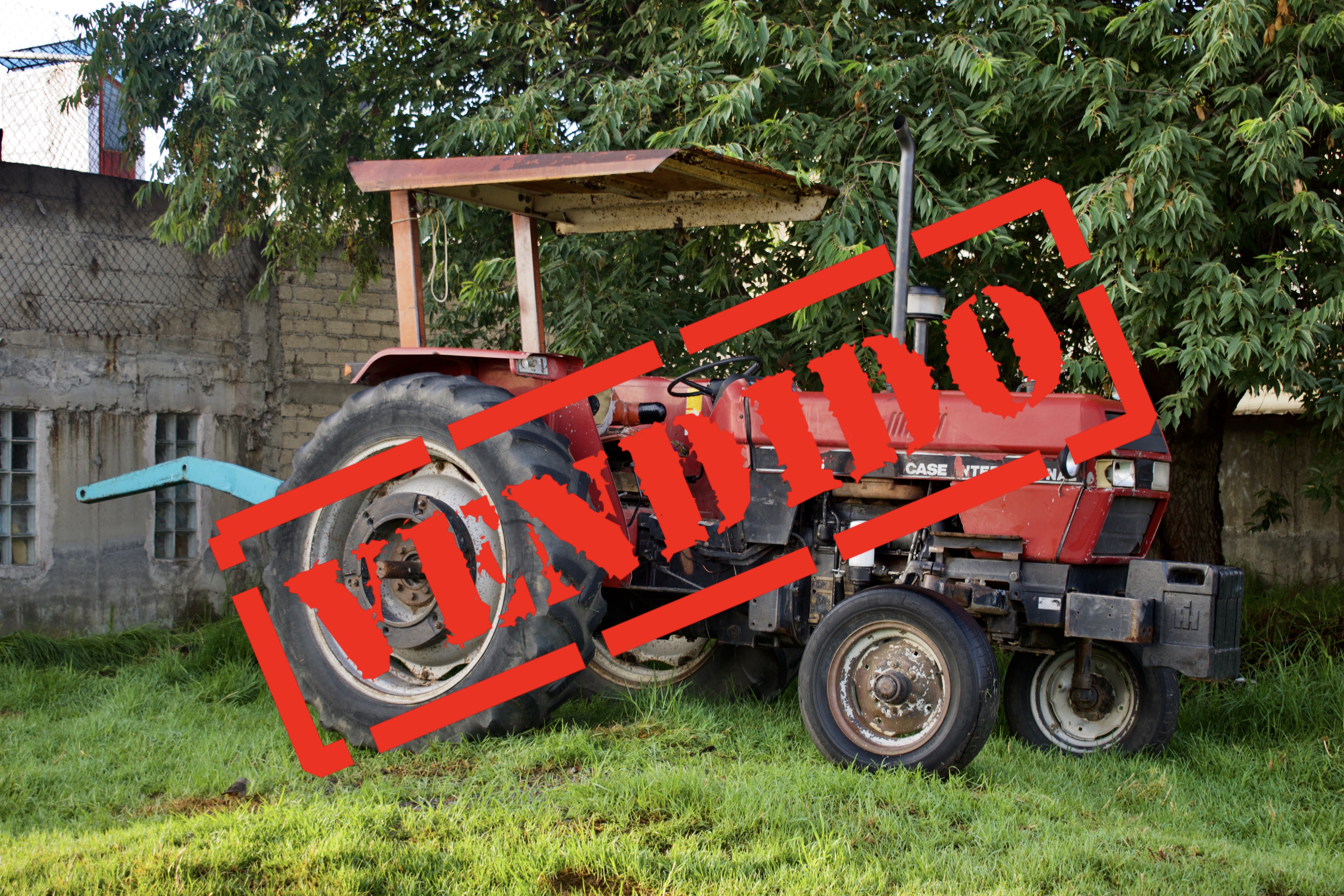 tractor 895 sold
